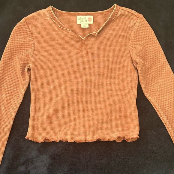 Colorful planet kids waffle top, long sleeve, V neck, sz 7/8 - Picture 2 of 5